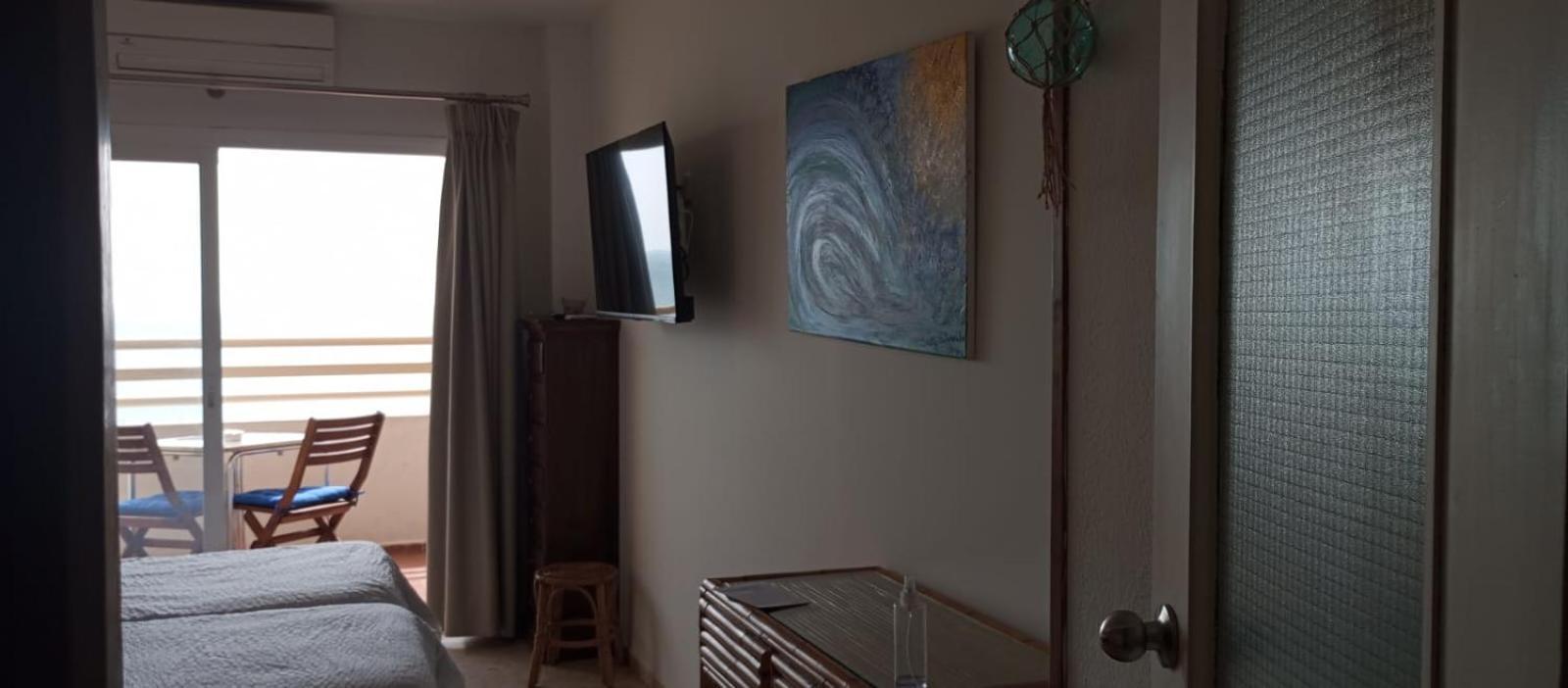 Seafront Apartment With Open-Air Heated Pool Fuengirola Exterior photo